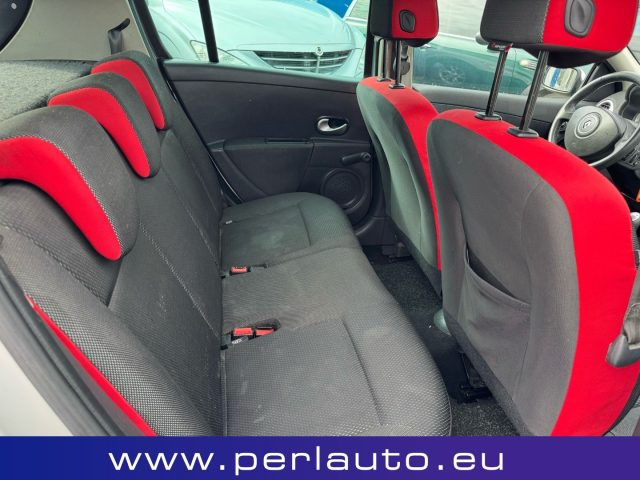 RENAULT Clio usata, con Climatizzatore