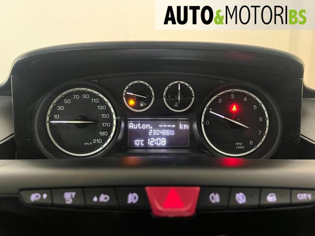 LANCIA Ypsilon usata, con USB