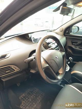 LANCIA Ypsilon usata, con Servosterzo