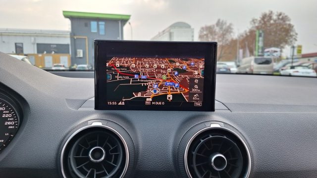 AUDI Q2 usata, con USB
