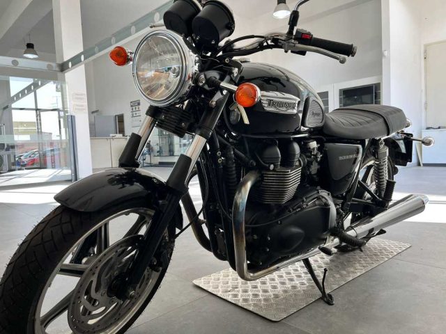TRIUMPH Bonneville usata 0