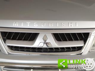 MITSUBISHI Pajero usata 18
