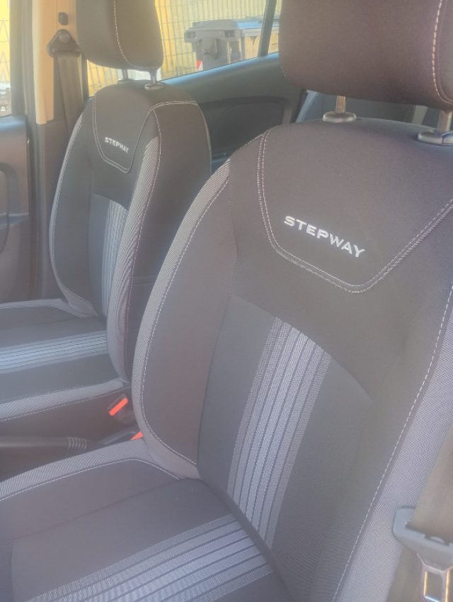 DACIA Sandero usata, con Autoradio