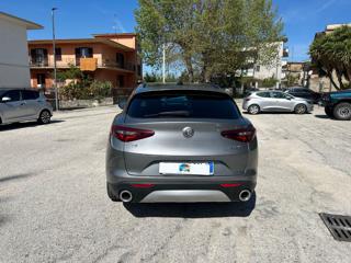 ALFA ROMEO Stelvio usata, con Autoradio