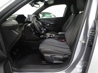 PEUGEOT 2008 usata, con USB