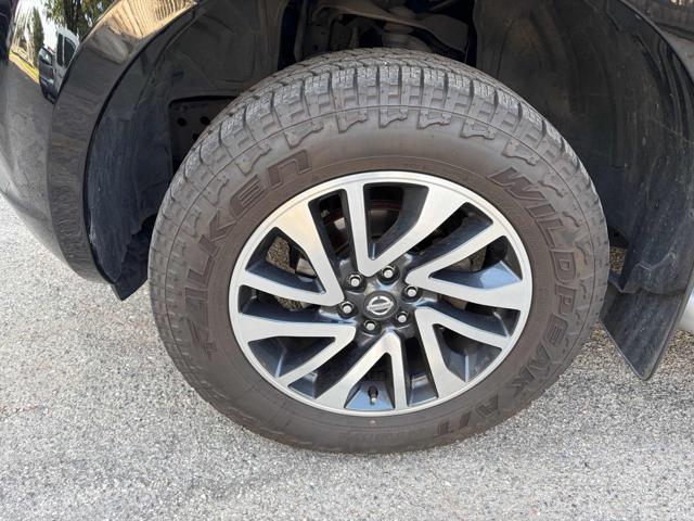 NISSAN Navara usata, con Fendinebbia