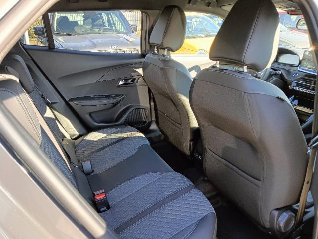 PEUGEOT 2008 usata, con Interni in pelle