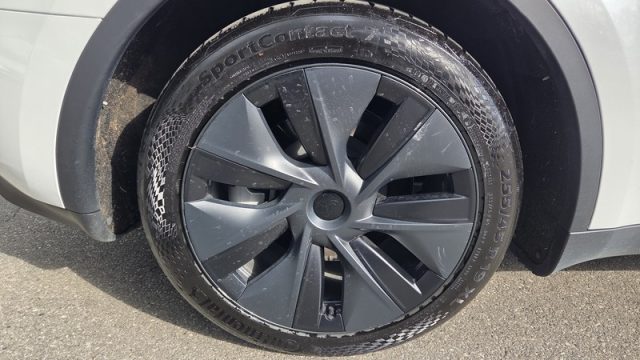 TESLA Model Y usata, con Boardcomputer