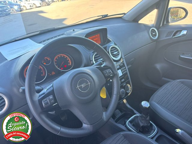 OPEL Corsa usata, con Boardcomputer