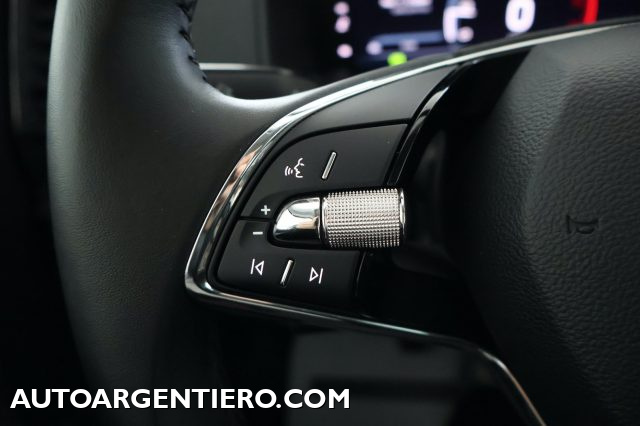 SKODA Karoq usata, con USB