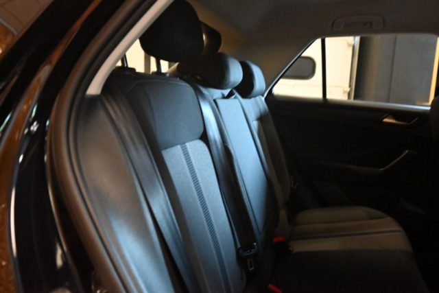 VOLKSWAGEN T-Roc usata 47