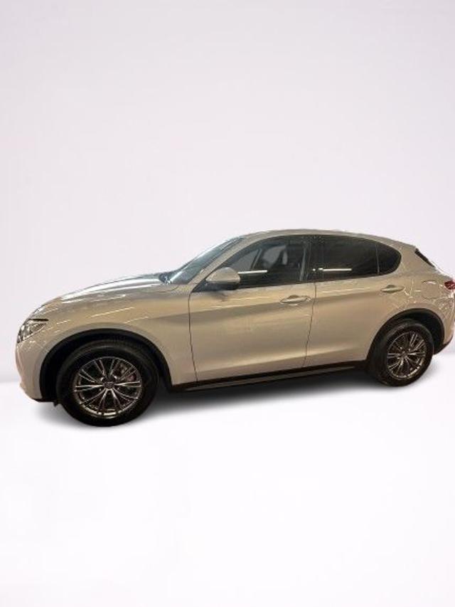 ALFA ROMEO Stelvio usata, con Alzacristalli elettrici