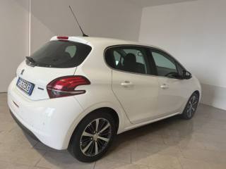 PEUGEOT 208 usata 5