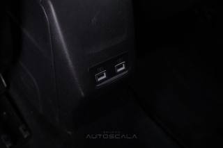 PEUGEOT 2008 usata, con Touch screen