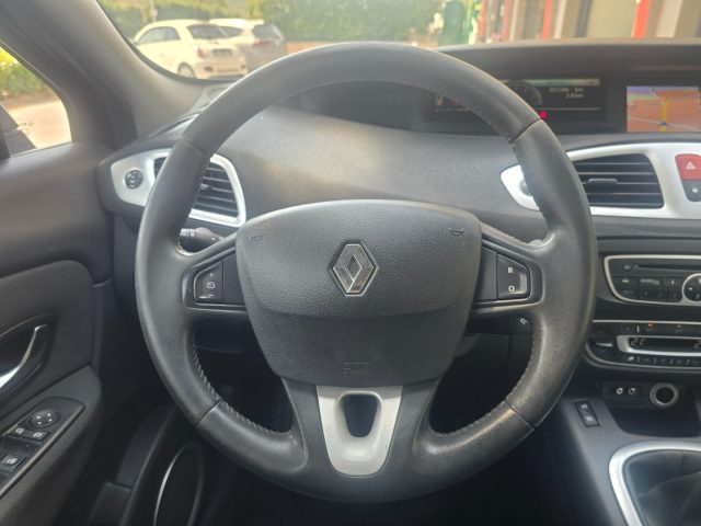 RENAULT Scenic usata, con MP3