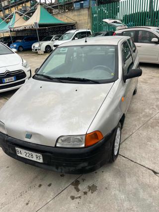 FIAT Punto usata 8