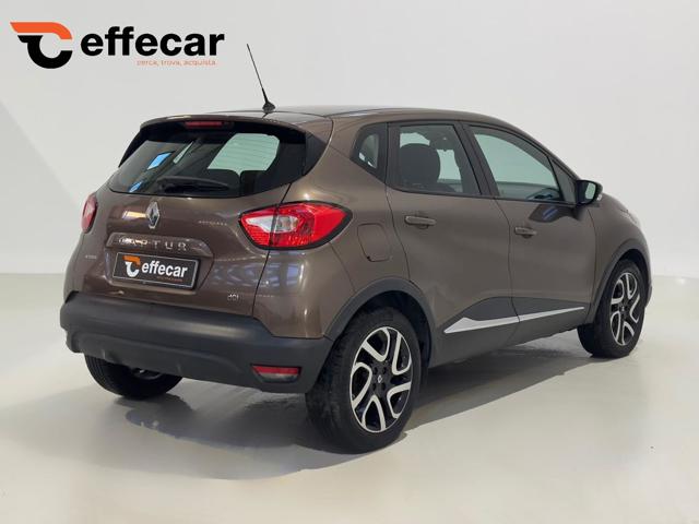 RENAULT Captur usata, con Autoradio