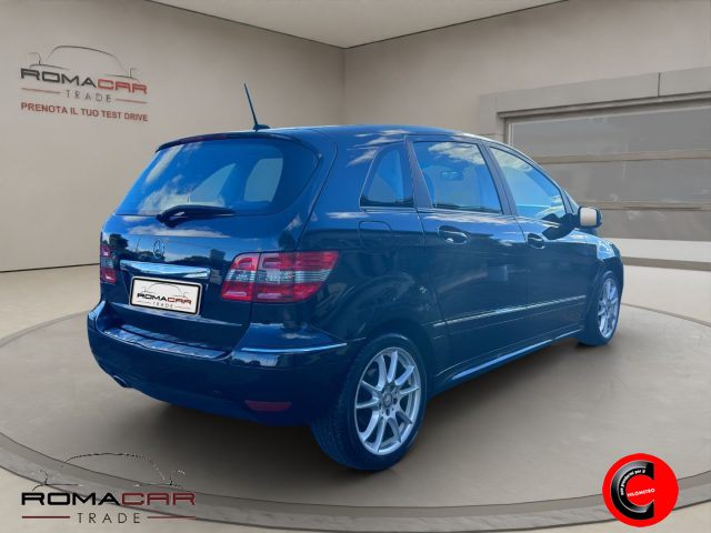 MERCEDES-BENZ B 180 usata, con Autoradio