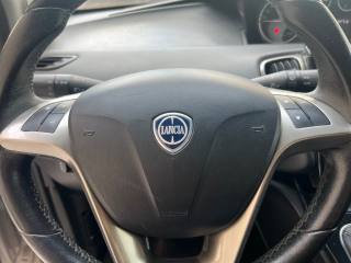 LANCIA Ypsilon usata, con Lettore CD