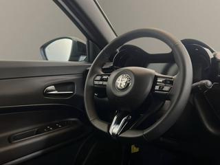 ALFA ROMEO Junior usata, con Portellone posteriore elettrico