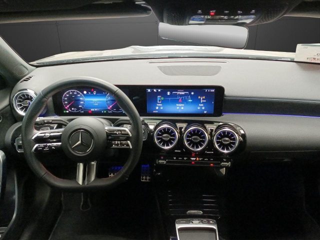 MERCEDES-BENZ A 180 usata, con Cronologia tagliandi