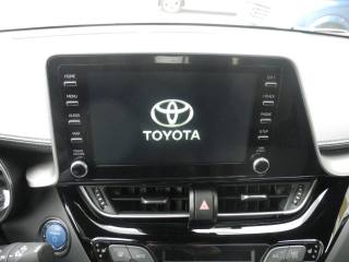 TOYOTA C-HR usata, con Specchietti laterali elettrici