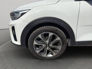 KIA Stonic usata, con Sensori di parcheggio anteriori