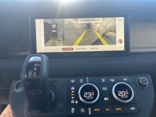 LAND ROVER Defender usata, con Fari LED