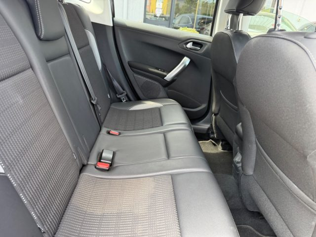 PEUGEOT 2008 usata, con Climatizzatore