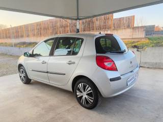 RENAULT Clio usata, con Autoradio