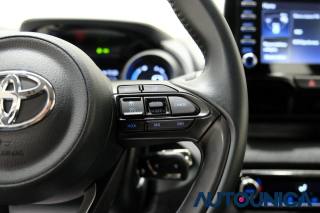 TOYOTA Yaris usata, con Bracciolo