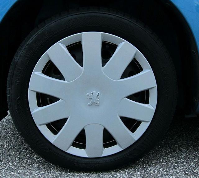 PEUGEOT 107 usata, con Sedile posteriore sdoppiato