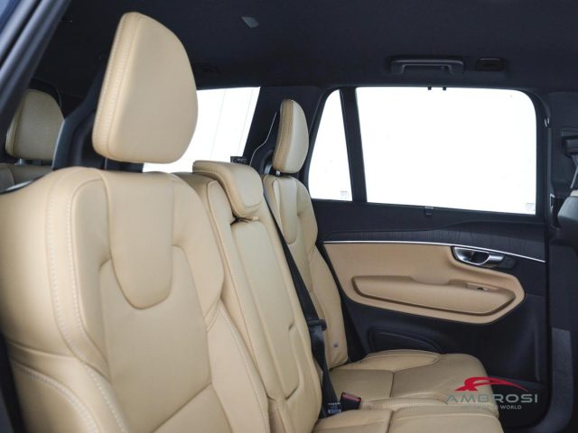 VOLVO XC90 usata 12