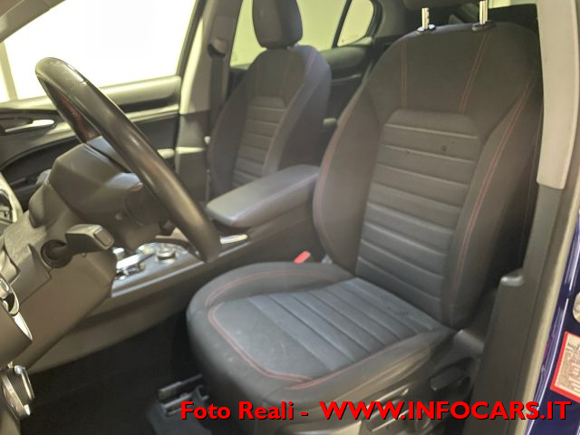 ALFA ROMEO Stelvio usata, con Alzacristalli elettrici