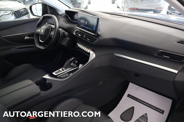 PEUGEOT 3008 usata, con Sensore di luce
