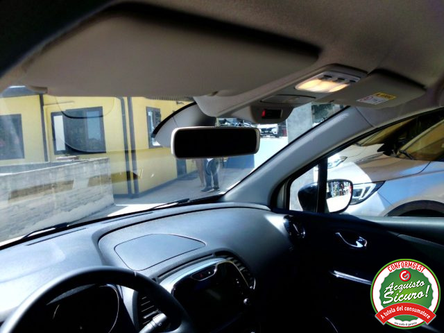 RENAULT Captur usata, con Autoradio digitale