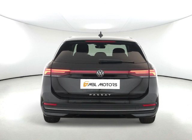 VOLKSWAGEN Passat Variant usata, con Alzacristalli elettrici