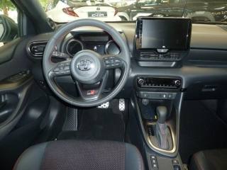 TOYOTA Yaris usata, con Cruise Control