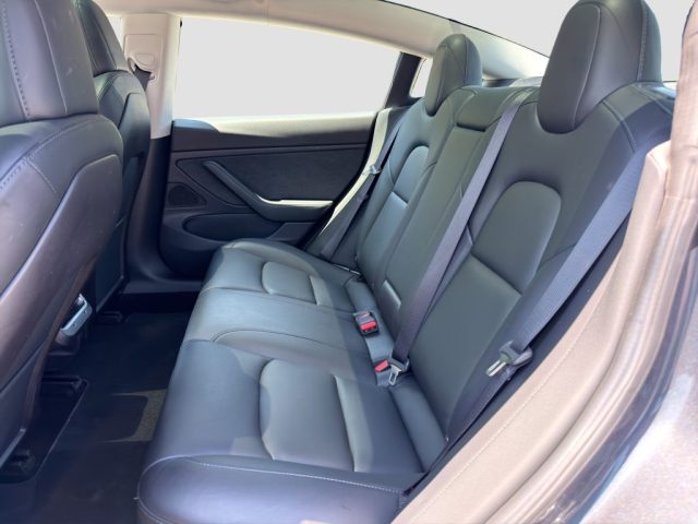 TESLA Model 3 usata 10