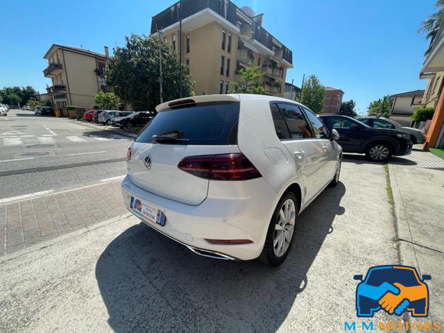 VOLKSWAGEN Golf usata, con Luci diurne