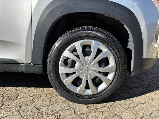 MAHINDRA KUV100 usata, con Autoradio