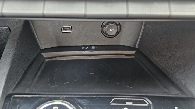 PEUGEOT 3008 usata, con Sistema di navigazione