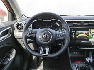 MG ZS usata 9