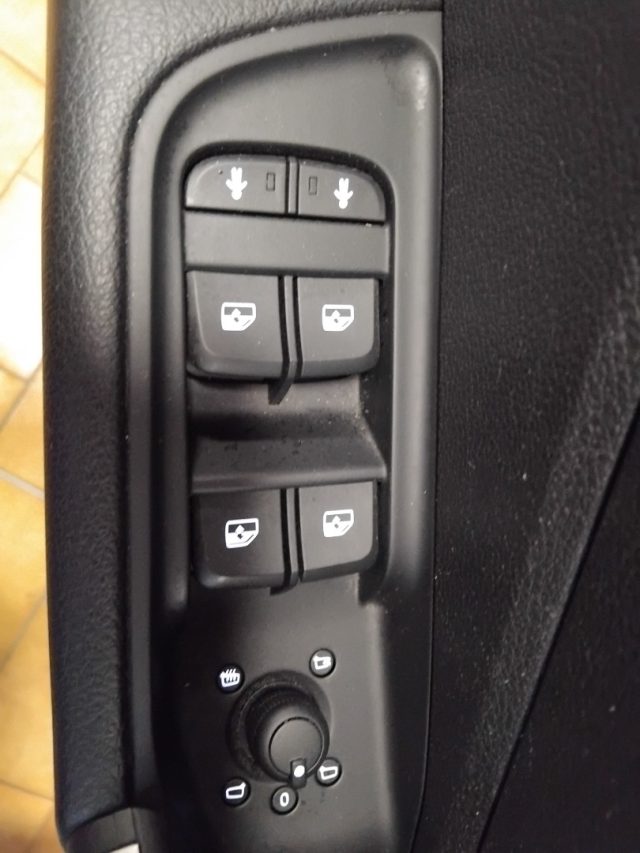 AUDI Q2 usata, con Sensori di parcheggio posteriori