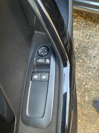 PEUGEOT 208 usata, con Controllo trazione