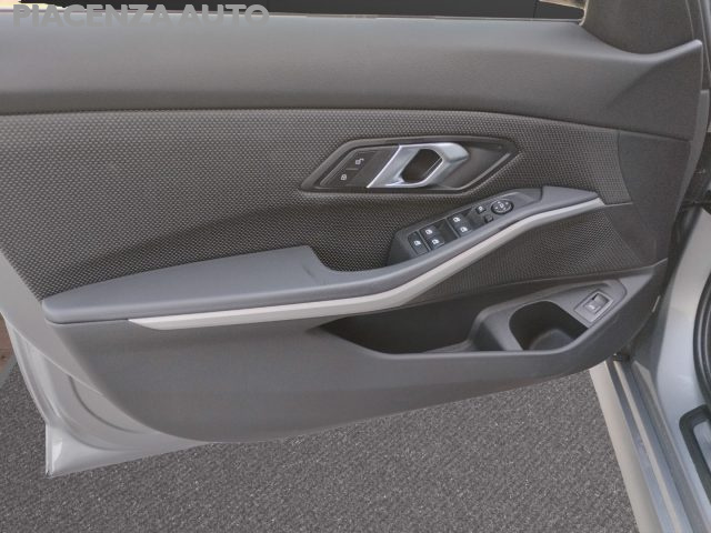 BMW 318 usata, con Lettore CD
