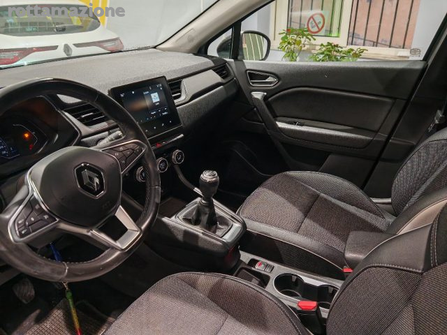 RENAULT Captur usata, con USB