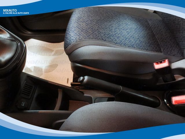 LANCIA Ypsilon usata, con Controllo automatico clima