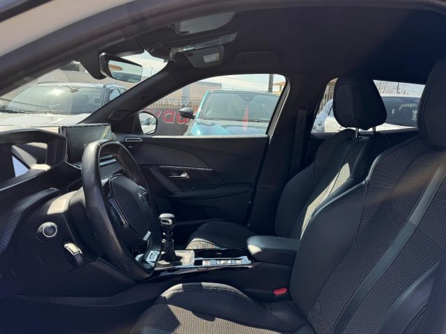 PEUGEOT 2008 usata, con Climatizzatore