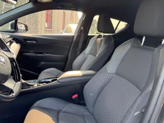 TOYOTA C-HR usata, con Controllo automatico clima